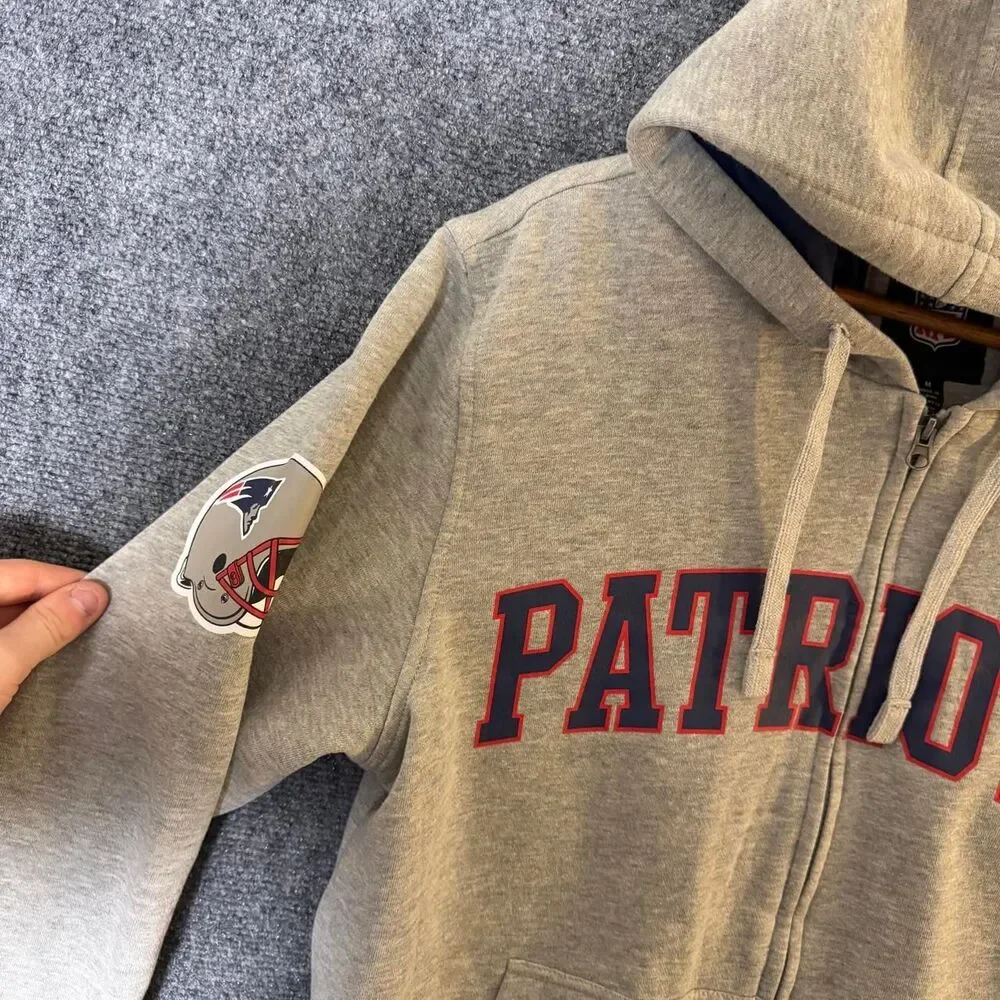 New With Tag New England Patriots Zip Up Blanket Lined Size Medium NFL Football